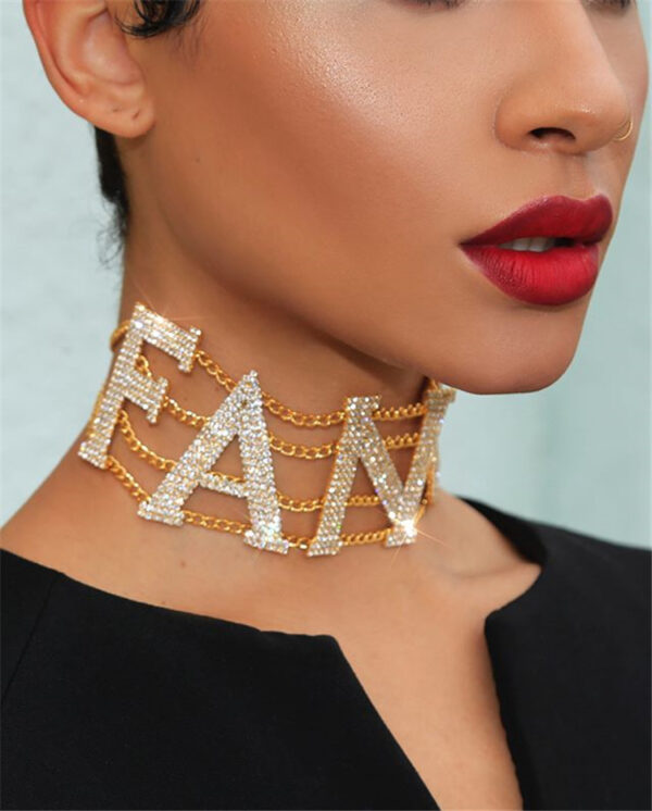 Diamond inlaid large letter collar hot drill metal chain