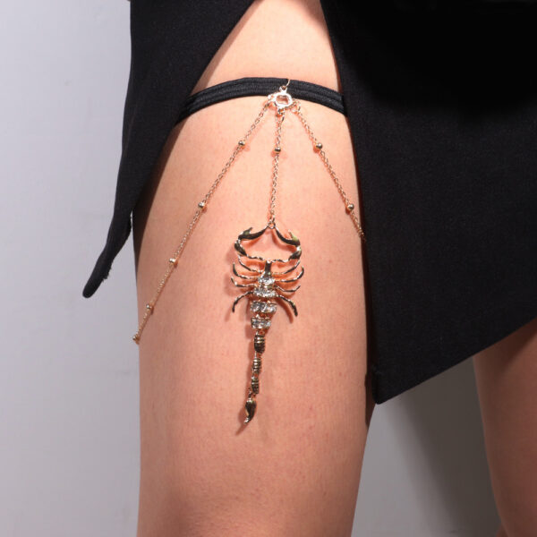 European And American Thigh Chain Elastic Snake Long Scorpion - Image 5