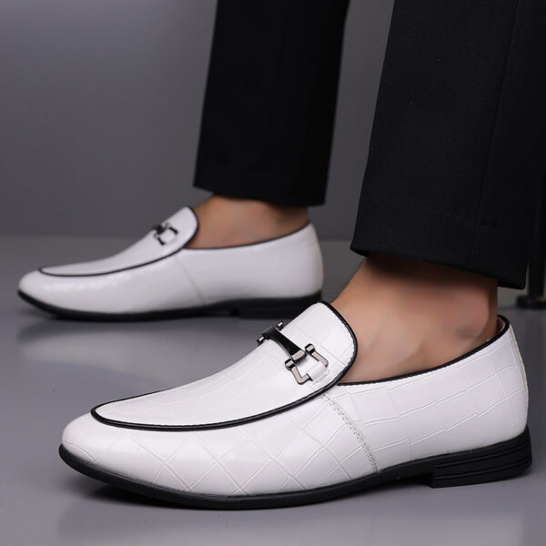 Men's Plaid Light Luxury Plus Size Rubber Sole Lightweight Leather Shoes - Image 10
