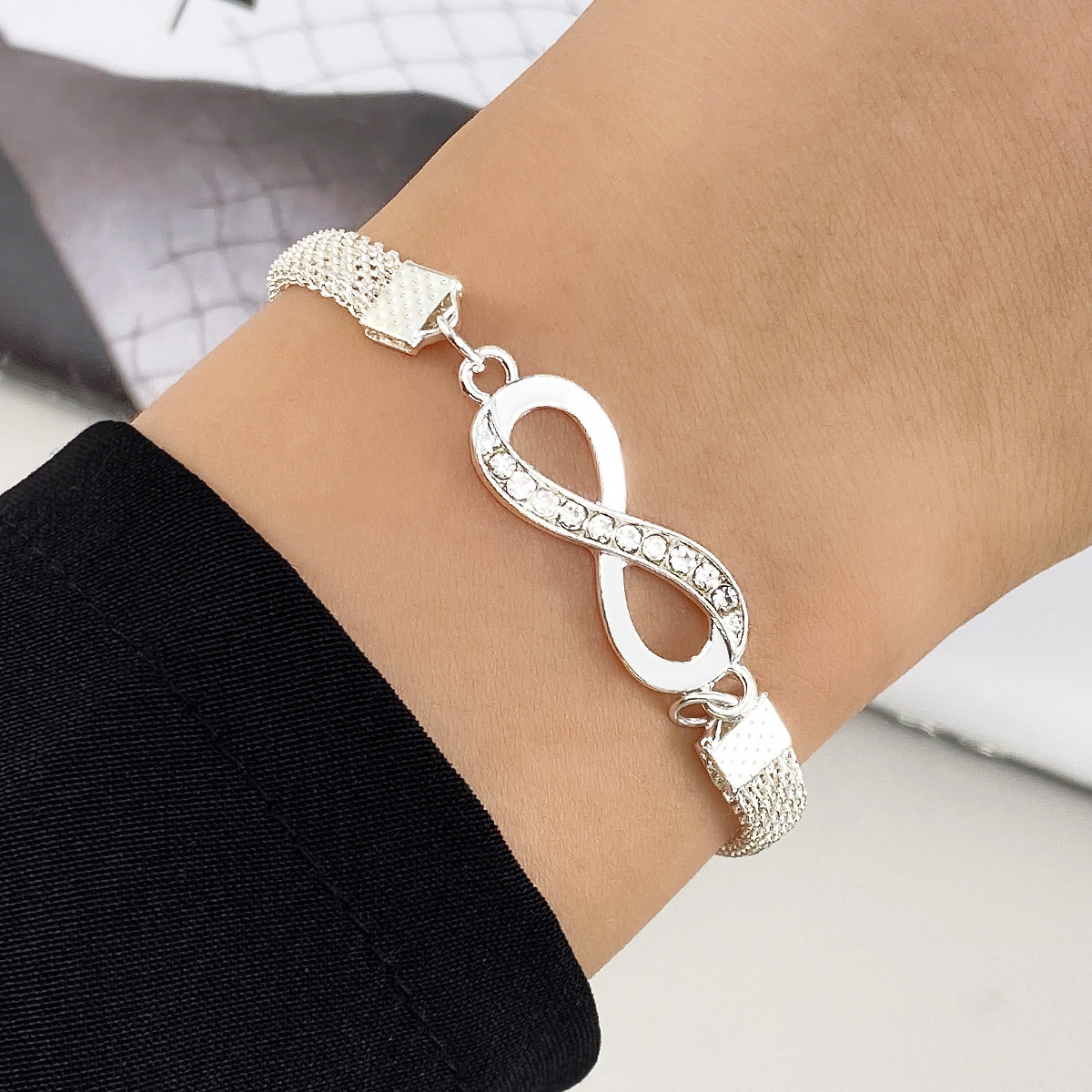 Beach Diamond-embedded Heart 8-word Infinite Symbol Butterfly Bracelet - Image 8